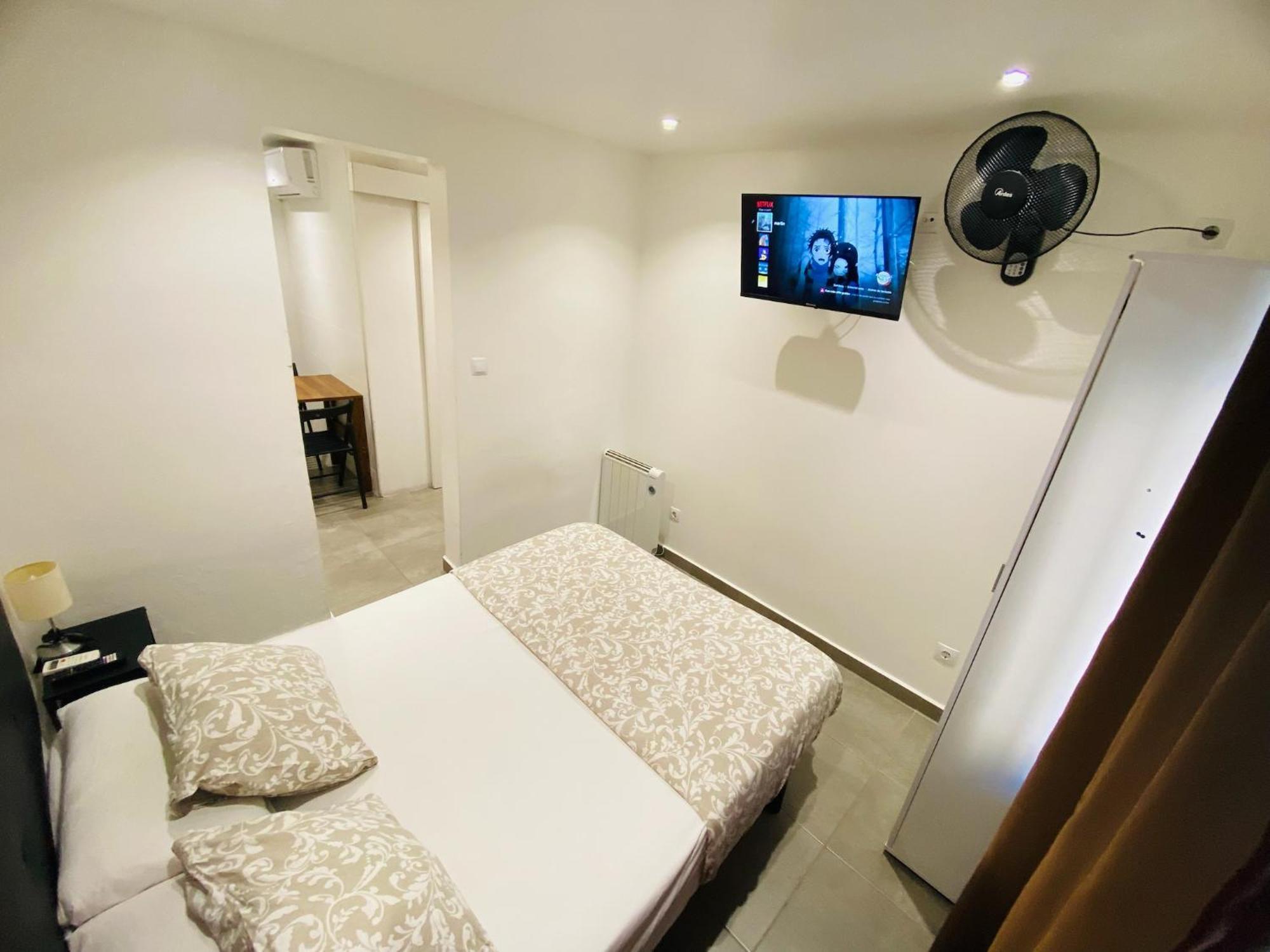 Apartamentos Con Bano Privado Frente Al Metro L5 Barcelona-Hospitalet 오스피탈레트 데 요브레가트 외부 사진