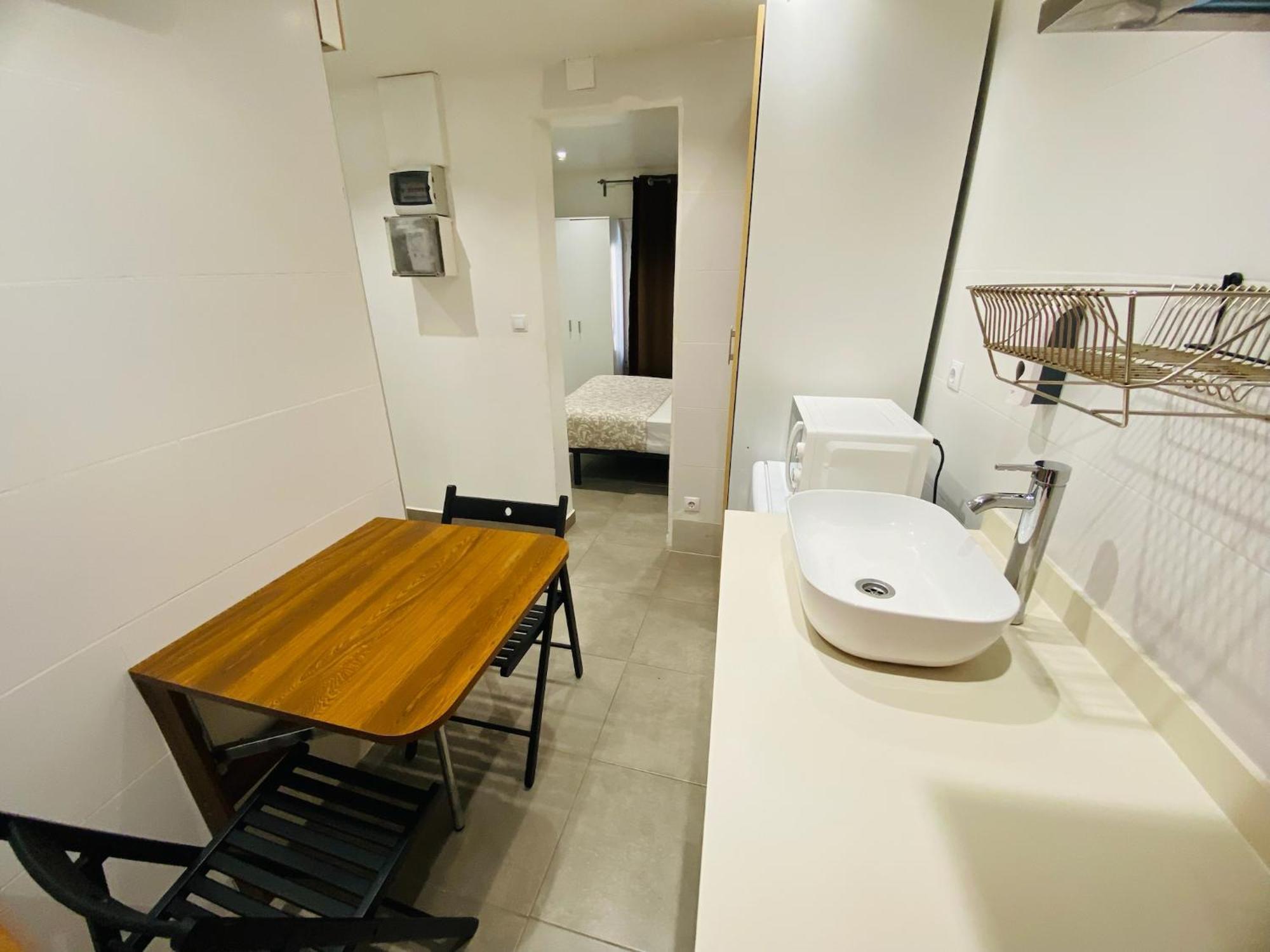 Apartamentos Con Bano Privado Frente Al Metro L5 Barcelona-Hospitalet 오스피탈레트 데 요브레가트 외부 사진