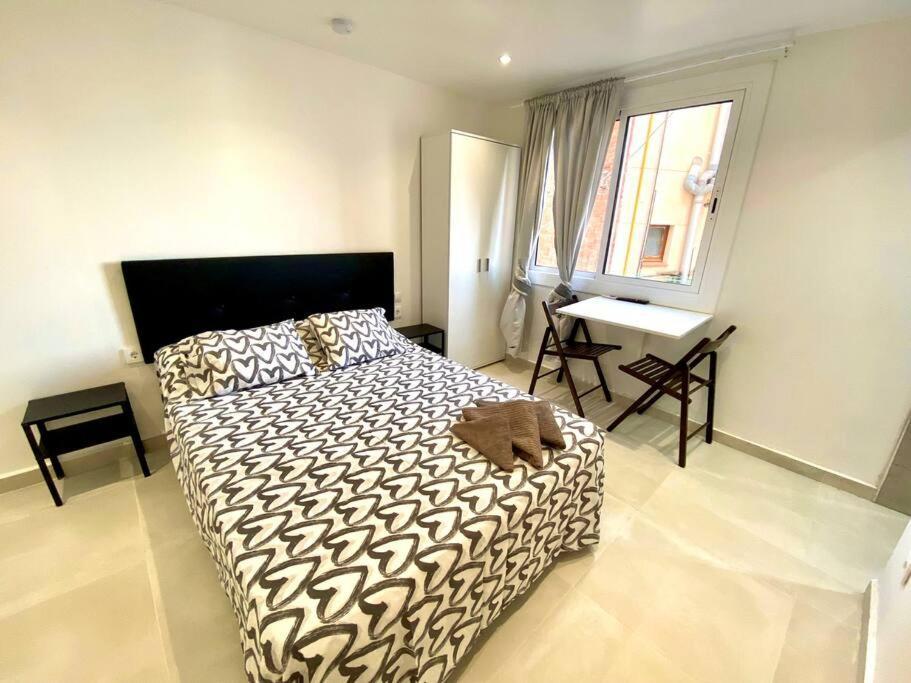Apartamentos Con Bano Privado Frente Al Metro L5 Barcelona-Hospitalet 오스피탈레트 데 요브레가트 외부 사진