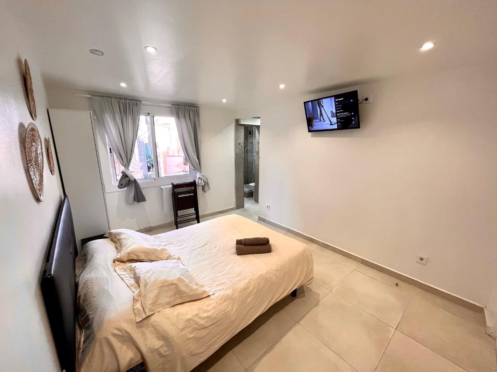 Apartamentos Con Bano Privado Frente Al Metro L5 Barcelona-Hospitalet 오스피탈레트 데 요브레가트 외부 사진