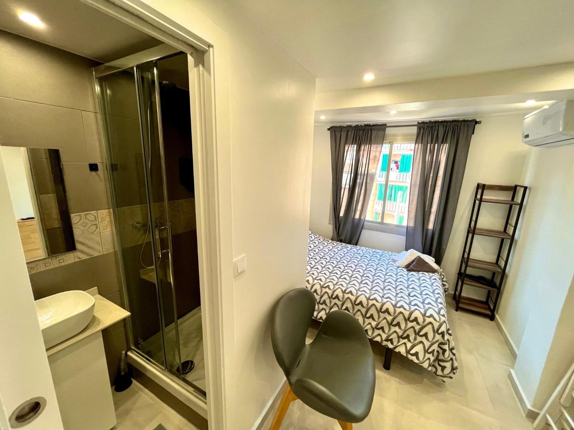 Apartamentos Con Bano Privado Frente Al Metro L5 Barcelona-Hospitalet 오스피탈레트 데 요브레가트 외부 사진
