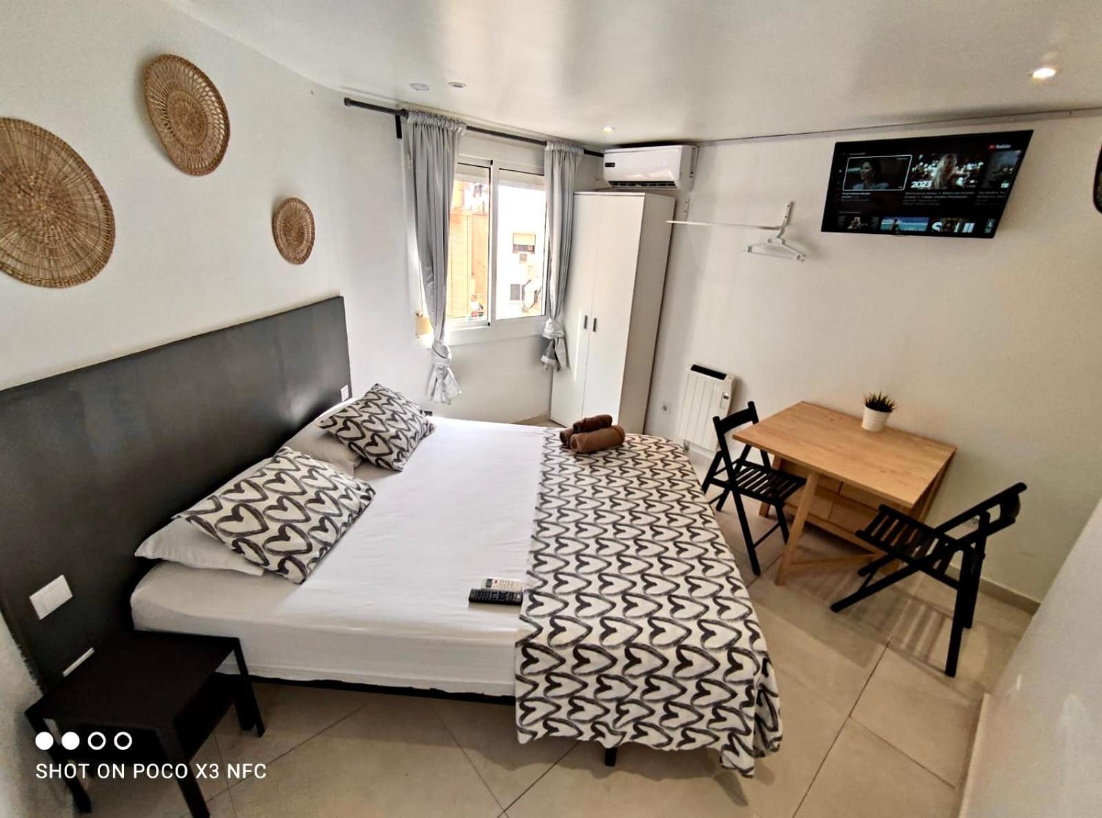 Apartamentos Con Bano Privado Frente Al Metro L5 Barcelona-Hospitalet 오스피탈레트 데 요브레가트 외부 사진