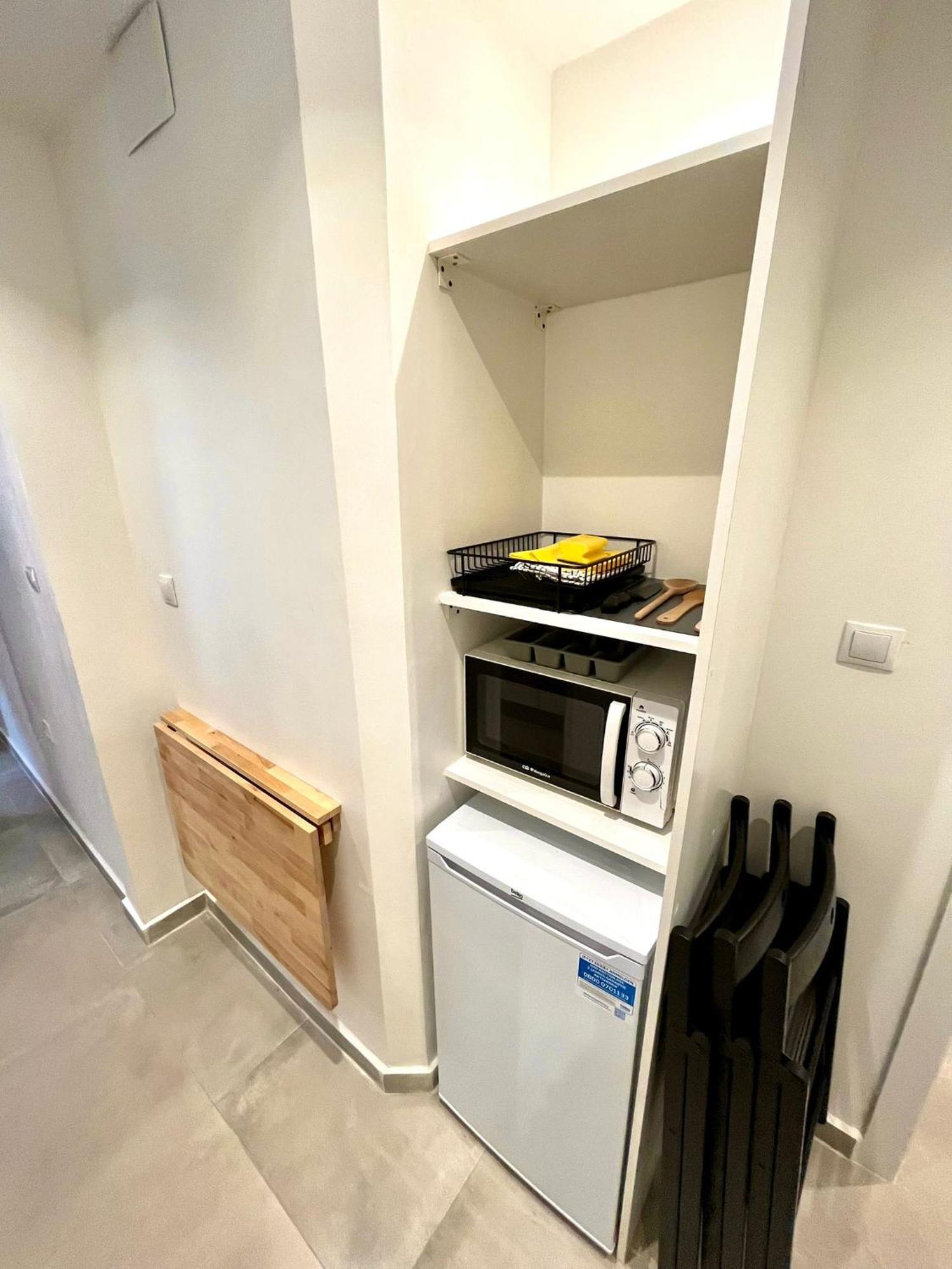 Apartamentos Con Bano Privado Frente Al Metro L5 Barcelona-Hospitalet 오스피탈레트 데 요브레가트 외부 사진