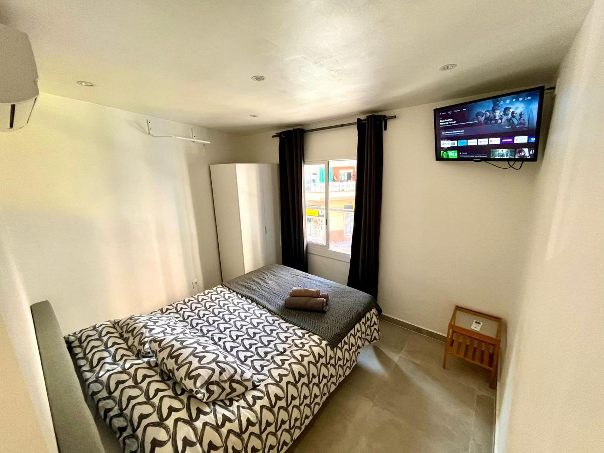 Apartamentos Con Bano Privado Frente Al Metro L5 Barcelona-Hospitalet 오스피탈레트 데 요브레가트 외부 사진